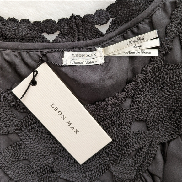 Leon Max Blouse 100% Silk Sleeveless Embroidered Sheer Overlay Lined Black L NWT - Picture 13 of 15